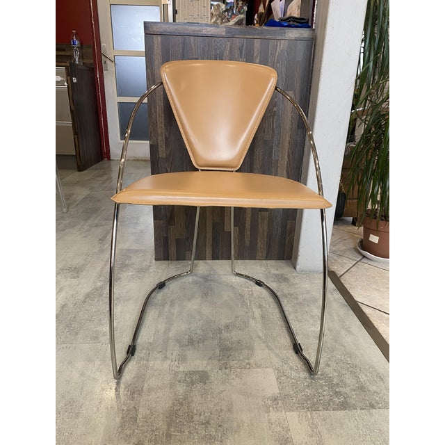 In very good condition, both the leather and the chrome. Chairs that have seen little use. Very comfortable and stylish...