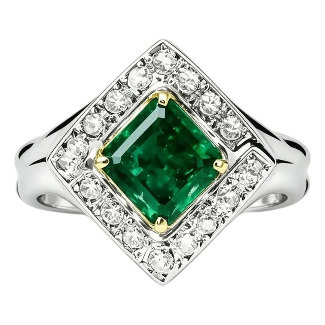 Late 20th Century 14K White Gold Emerald Diamond Designer Ring, Size 5 For Sale