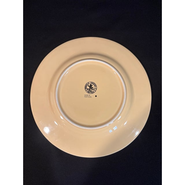 Late 20th Century Late 20th Century Fleur-De-Lis Dinner Plates With Braided Rope Border From Bordallo Pinheiro - Set of Four For Sale - Image 5 of 6
