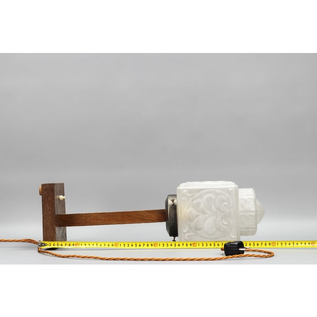 Art Deco Wooden and Frosted Glass Table Lamp with a Woodpecker, 1930s For Sale - Image 13 of 18