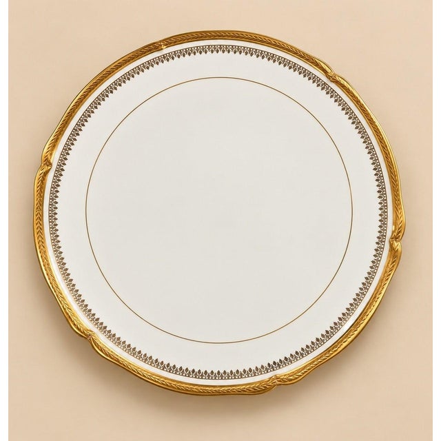 Louis XVI Style Tart and Cake Platter in Porcelain with Gilt Rim from Limoges, 1890s, Set of 2 For Sale - Image 3 of 8