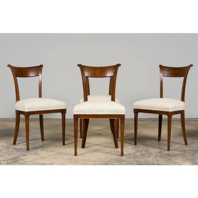 French Set of 8 French Directoire Walnut Dining Chairs, Early 19th Century For Sale - Image 3 of 18