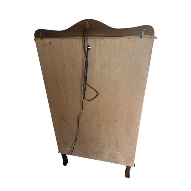 Vintage Petite Oak Curved Glass Curio Cabinet – 1990s For Sale - Image 12 of 12