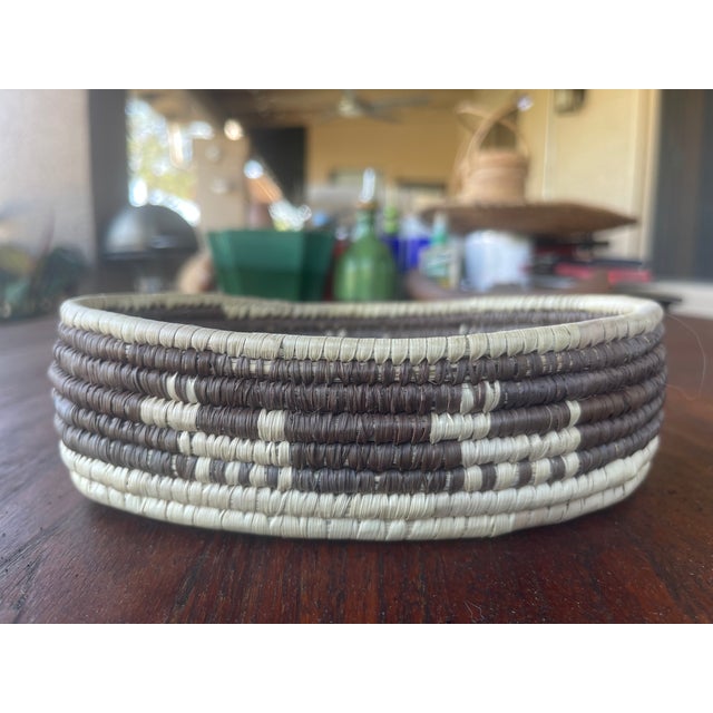 Workaday Handmade Vintage Native American Indigenous Southwestern Navajo Style Woven Oval Basket For Sale - Image 4 of 5