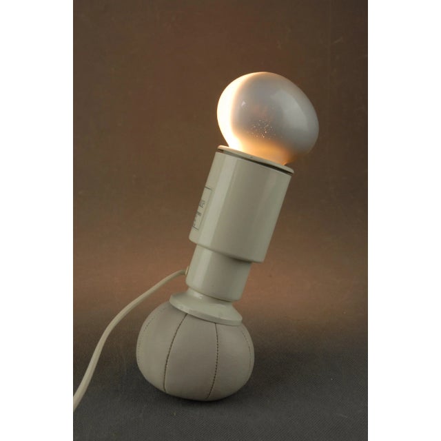 Gino Sarfatti White 600 C Table Lamp by Gino Sarfatti for Arteluce, 1960s For Sale - Image 4 of 11