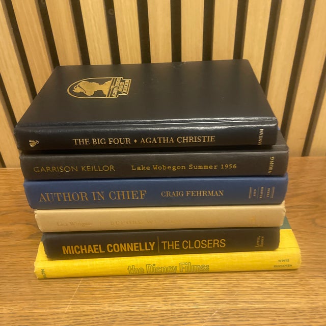 Set of 6 Curated Literary Book Stack in Black, Navy & Golden Yellow Tones For Sale - Image 4 of 8