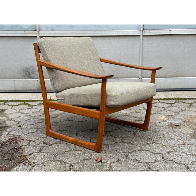 1960s Mid-Century Modern Danish Model FD 130 Lounge Chair in Teak by Peter Hvidt & Orla Mølgaard for France & Son, 1960s For Sale - Image 5 of 6