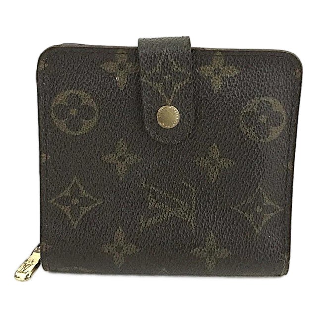 1990s Louis Vuitton Monogram Compact Zip Bifold Ladies Wallet For Sale