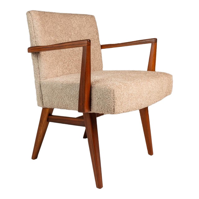 Rare Restored Mid-Century Modern Model C-108 Armchair in Walnut & Beige Bouclé Attributed to Jens Risom for Jens Risom Design, Usa, C. 1950s For Sale
