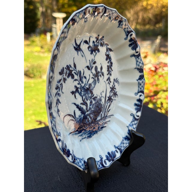 Antique Worcester Hollow Rock Lily Fluted Dish, 18th Century For Sale - Image 12 of 16