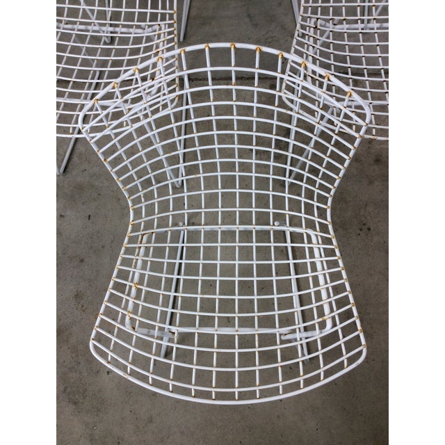 Set of 6 White Metal Indoor / Outdoor Chairs by Harry Bertoia for Knoll For Sale In Philadelphia - Image 6 of 18