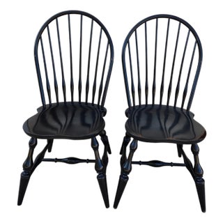 1990s 2 Nichols & Stone Windsor Side Chairs Bow Back Saddle Seat Distressed Country For Sale