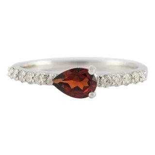 14k White Gold Pear Cut Garnet and Diamond Ring Size 7 For Sale
