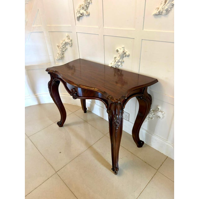 Mid 19th Century Antique Victorian Mahogany Serpentine Console Hall Table, 1850 For Sale - Image 5 of 10