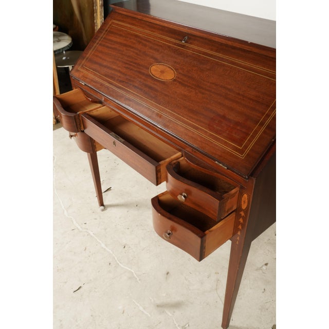 Contemporary Late 20th Century Sheraton-Style Mahogany Desk For Sale - Image 3 of 7
