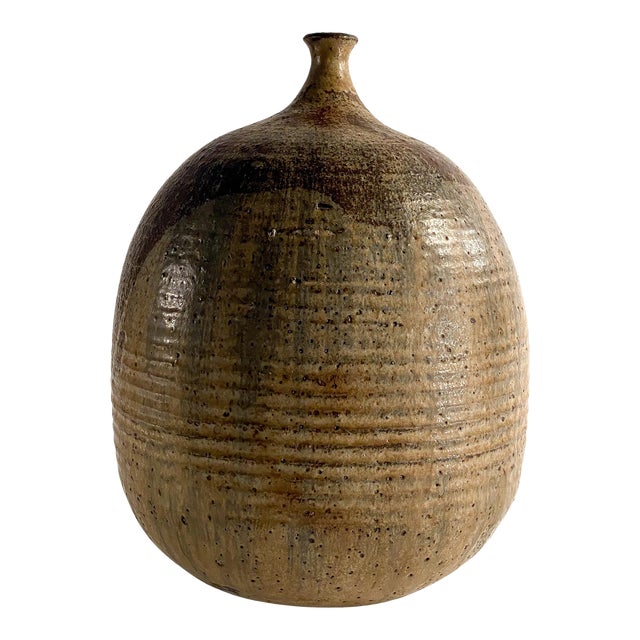 Toshiko Takaezu Bottle Form Pot For Sale