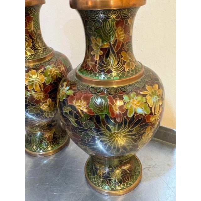 1970s Green/Gold Singaporean Floral Cloisonne' Vases Set of Two For Sale - Image 5 of 5
