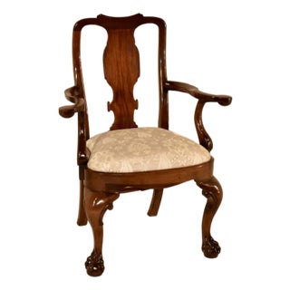 18th Century Mahogany Queen Anne Armchair For Sale