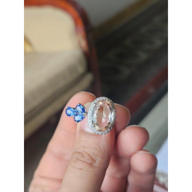 Modern Set in 18k Gold, 4.78 Carats Morganite, Blue Sapphires & Diamonds Cocktail Ring, Us Size 7 For Sale - Image 3 of 9