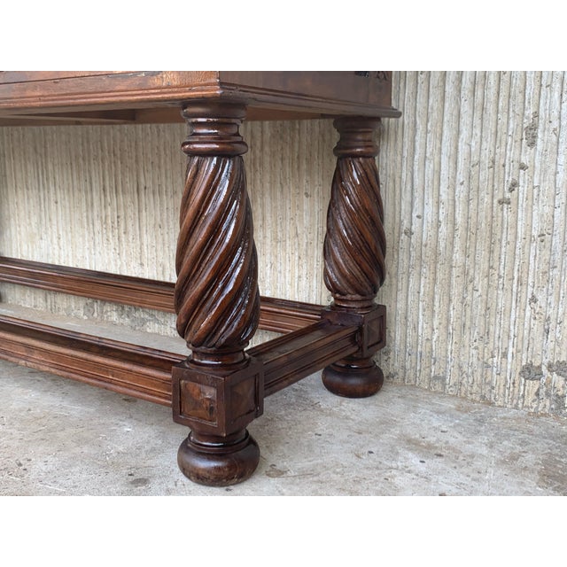 Brown 19th Century Spanish Low Console Table With Solomonic Legs & Two Carved Drawers For Sale - Image 8 of 11