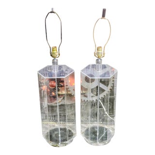 Vintage Hollywood Regency Faceted Hexagonal Lucite Table Lamps - Pair For Sale