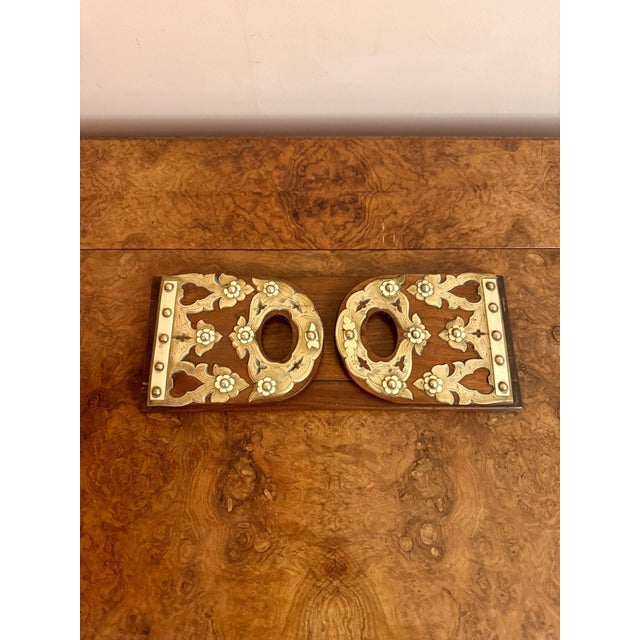 Quality antique Victorian walnut & brass mounted sliding bookends, having a quality sliding walnut book stand with...