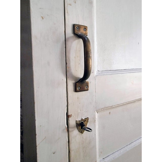 1920s Antique French Pine Cabinet in Off-White Paint, 1900-1920 For Sale - Image 5 of 15