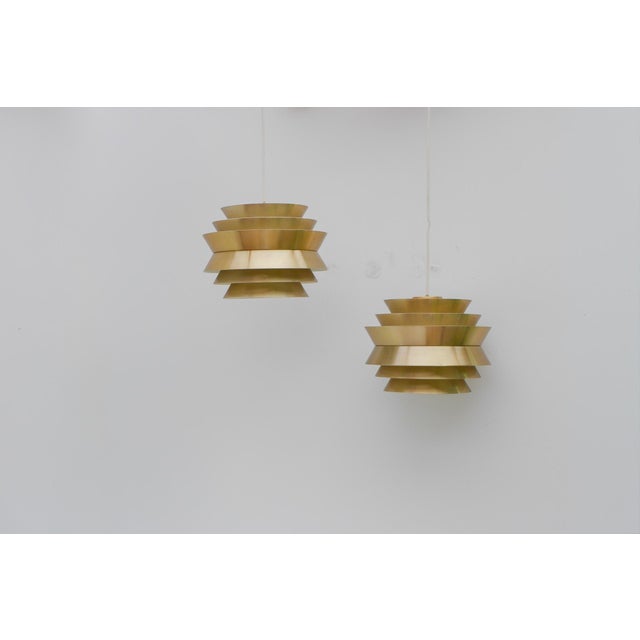 Mid-Century Modern Brass Colored Metal Pendant Trava Lamps by Carl Thore, Sweden from Granhaga Metallindustri, 1960s, Set of 2 For Sale - Image 3 of 14