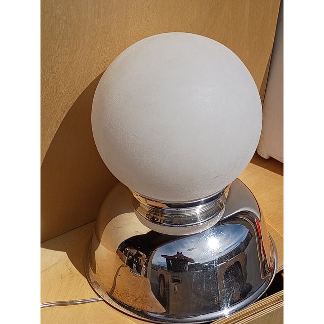 1980s Mid-Century Modern Silver Plated Globe TableLamp For Sale - Image 16 of 18