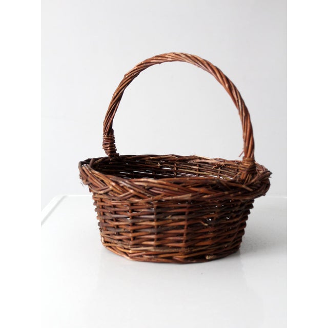 Late 20th Century Vintage Wicker Gathering Basket For Sale - Image 5 of 14