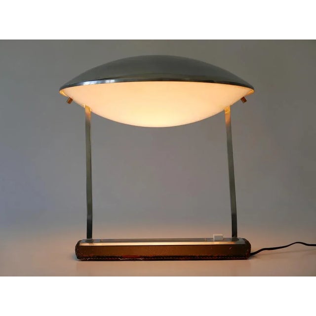 Animal Skin Mid-Century Modern Stilnovo Model 8050 Desk Lamp from Metalarte, 1960s For Sale - Image 7 of 18