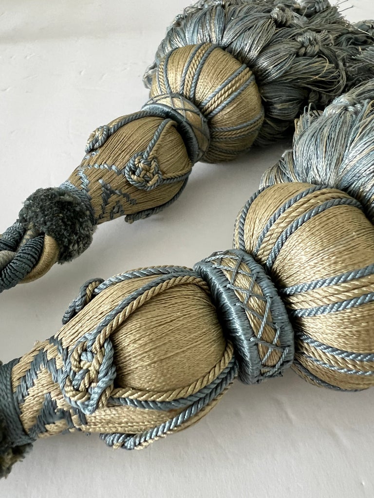 Lot De 2 Attaches Rideaux Vintage à Pompons Bleu Et Or - Style Country Chic - Fabriqué Aux USA