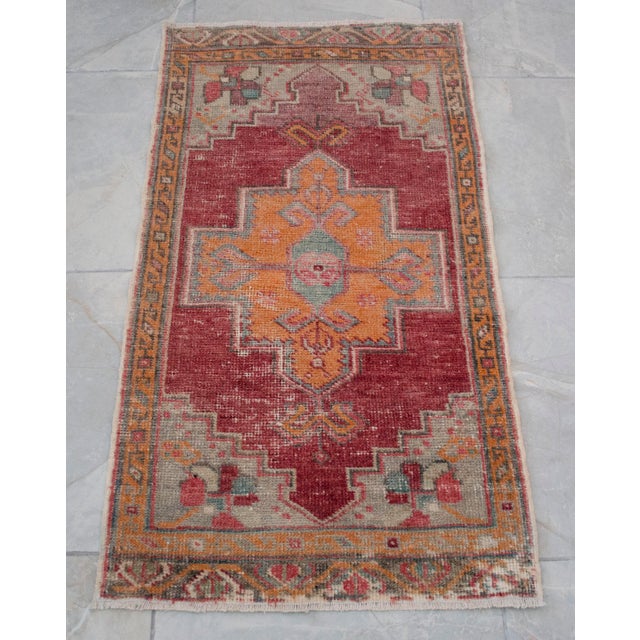 1970s Hand Knotted Door Mat, Entryway Rug, Bath Mat, Kitchen Decor, Small Rug, Turkish Rug - 1′8″ × 3′2″ For Sale - Image 5 of 7