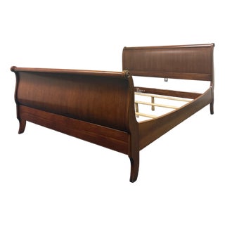 Ethan Allen Medallion Collection Cherry Sleigh Bed - Queen Size For Sale