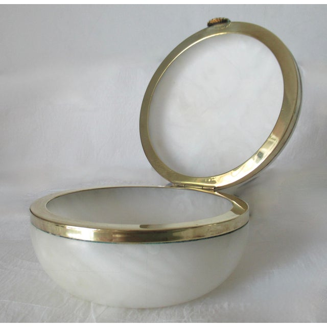C.1970's Vintage Italian Alabaster Marble & Brass Round Lidded Keepsake Box For Sale - Image 9 of 18