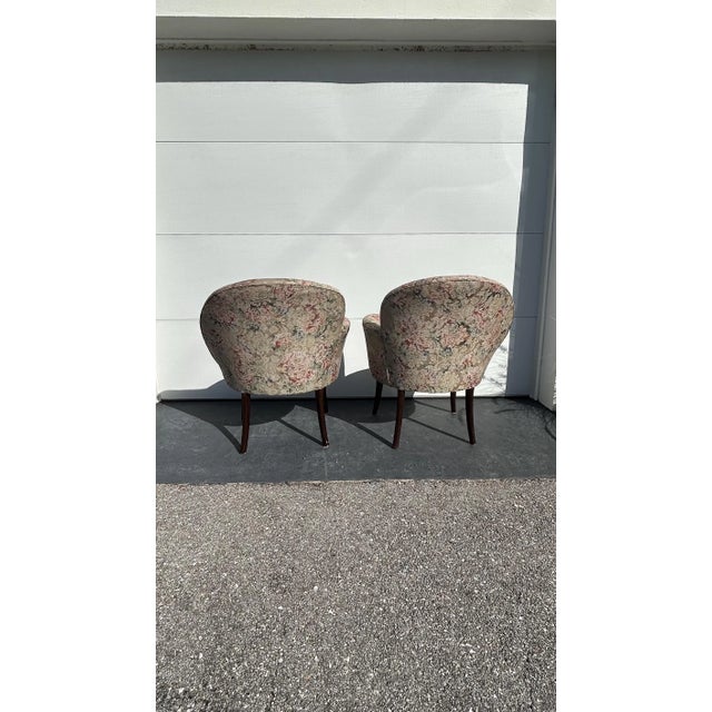Grosfeld House Pair of 1940s Attributed to Grosfeld House Asymmetrical Chairs Clean Upholstery For Sale - Image 4 of 4