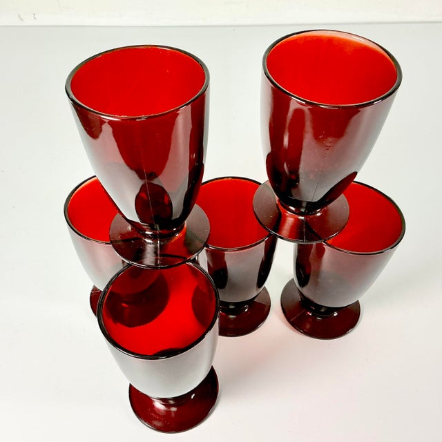 Glass 1920s Antique Art Deco Boho Chic Hollywood Regency Ruby Red Footed Tumbler Glasses - Set of 6 For Sale - Image 7 of 11