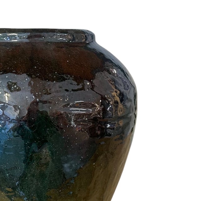 Description A true treasure with a past. This vintage ceramic vase was discovered in an old barn in Indonesia, where it...