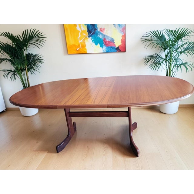 Brown Mid-Century Fresco Extending Dining Table in Teak by Victor Wilkins for G-Plan, 1960s For Sale - Image 8 of 18