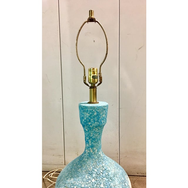 Mid-Century Modern Aqua Ceramic Lamp For Sale - Image 4 of 9