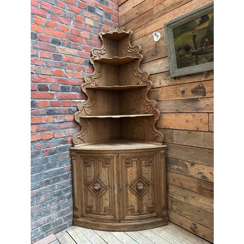 Late 19th Century Oak Corner Cabinet For Sale - Image 5 of 11