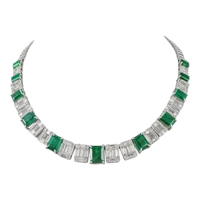 19.11 Ctw Vivid Emerald and 8.82 Ctw Diamond Tennis Necklace 18k White Gold For Sale