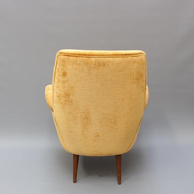 Set of Mid-Century Modern Italian Armchairs in Golden Velvet, 1950s For Sale - Image 6 of 12