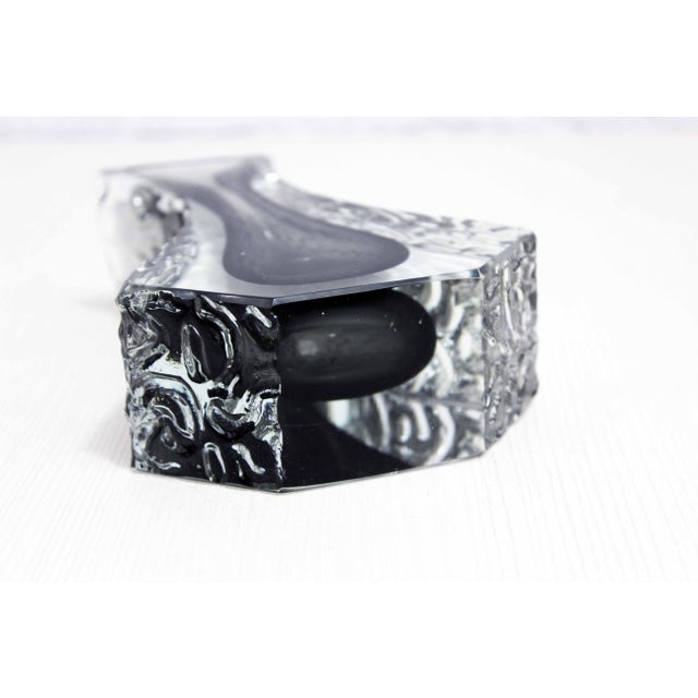 Murano Glass Vase attributed to Alessandro Mandruzzato For Sale - Image 3 of 12