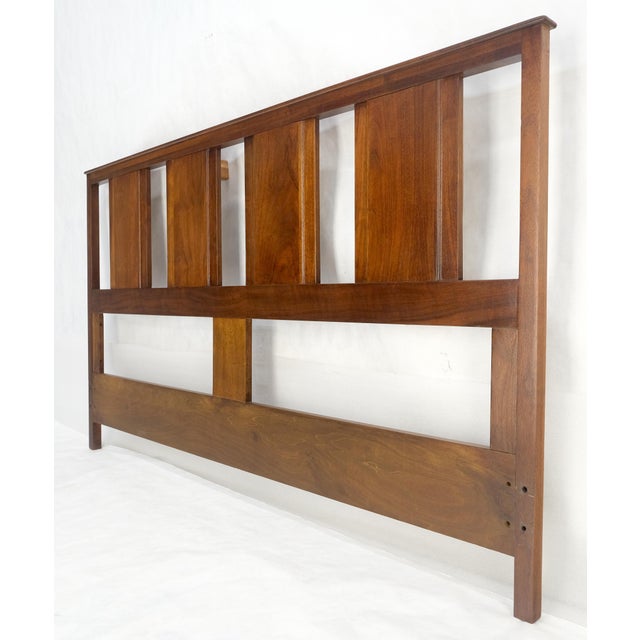 Walnut c1970s Baughman Style Queen Size Headboard Bed Mid Century Modern MINT For Sale - Image 14 of 15