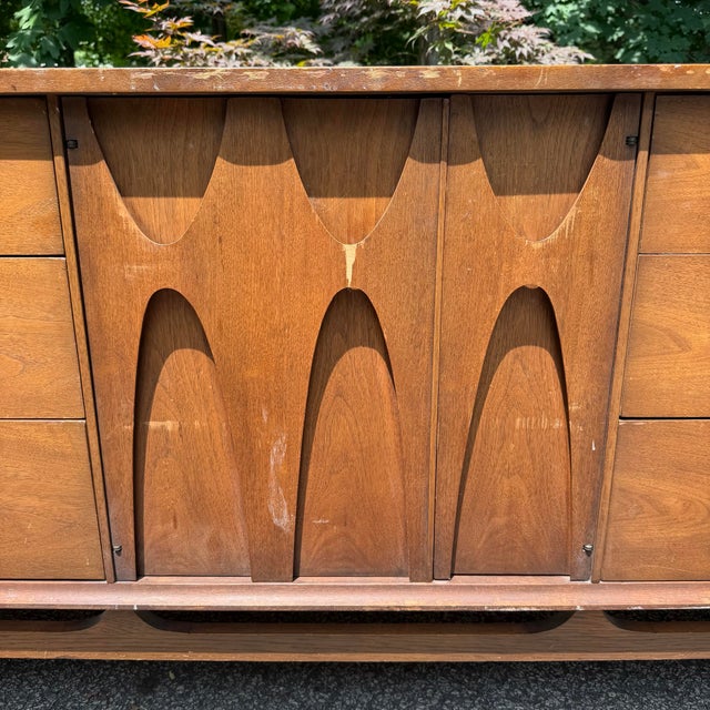 Wood Mid Century Modern Broyhill Brasilia 9 Drawer Walnut Lowboy With Two Mirrors For Sale - Image 7 of 12