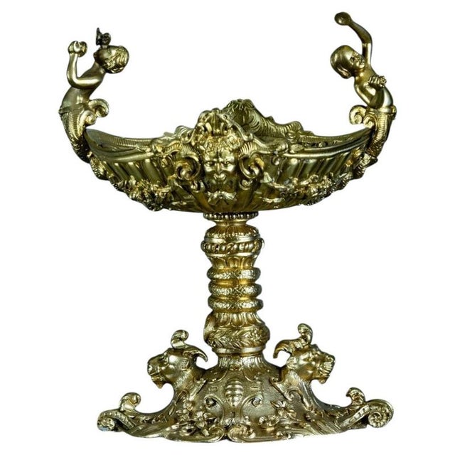 Early 20th Century Rococo Revival French Gilt Bronze Tazza with Putti For Sale - Image 9 of 9
