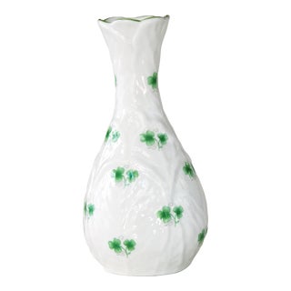 1960s Coalport Countryware Bone China Bud Vase, With Green Shamrocks For Sale