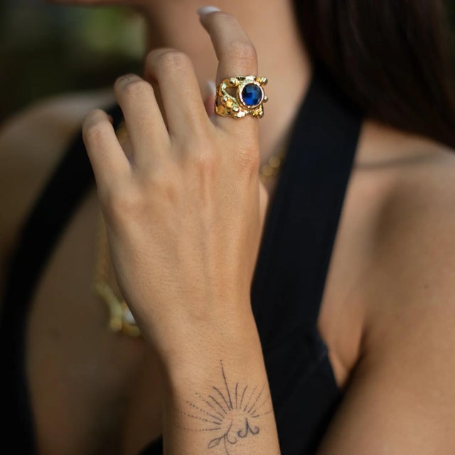 Blue Royal Sapphire Crown Statement Ring, Size 8 For Sale - Image 8 of 9