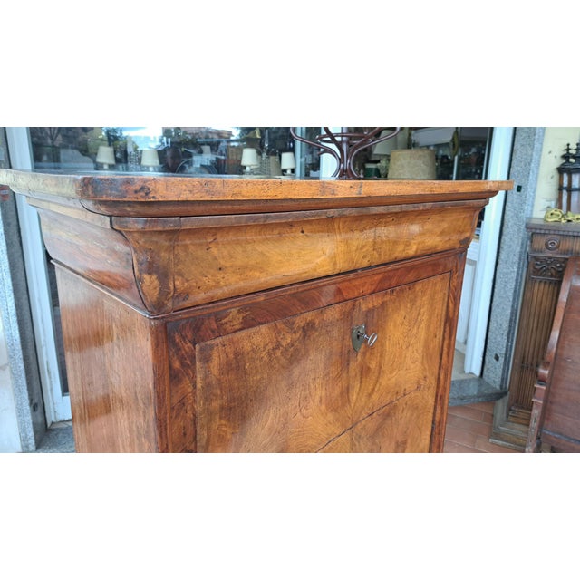 Antique Louis Philippe Secretaire in Walnut, 1800s For Sale - Image 6 of 7